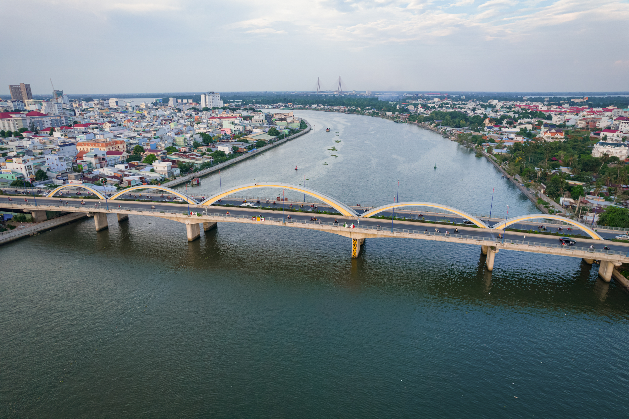 Loạt dự án nghìn tỷ đổ bộ thủ phủ miền Tây: Từ cao tốc trục dọc đến Trung tâm hành chính mới- Ảnh 1. Loạt dự án nghìn tỷ đổ bộ thủ phủ miền Tây: Từ cao tốc trục dọc đến Trung tâm hành chính mới- Ảnh 1.