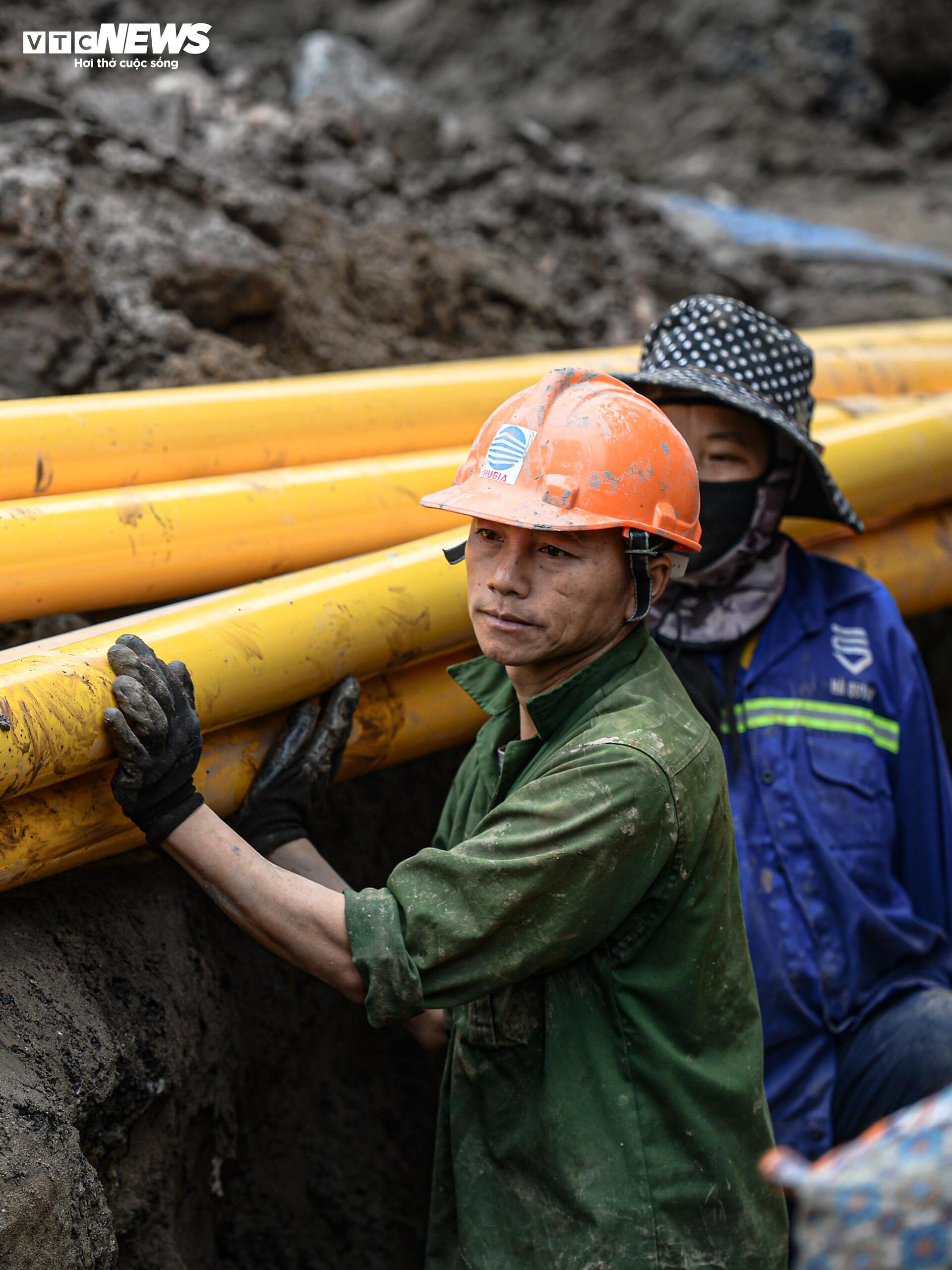 duong-400-ty-thanh-kenh-bun-dan-bac-cau-tam-vao-nha-giap-tet-3-12050783-1770917657278-1770917657437228022566