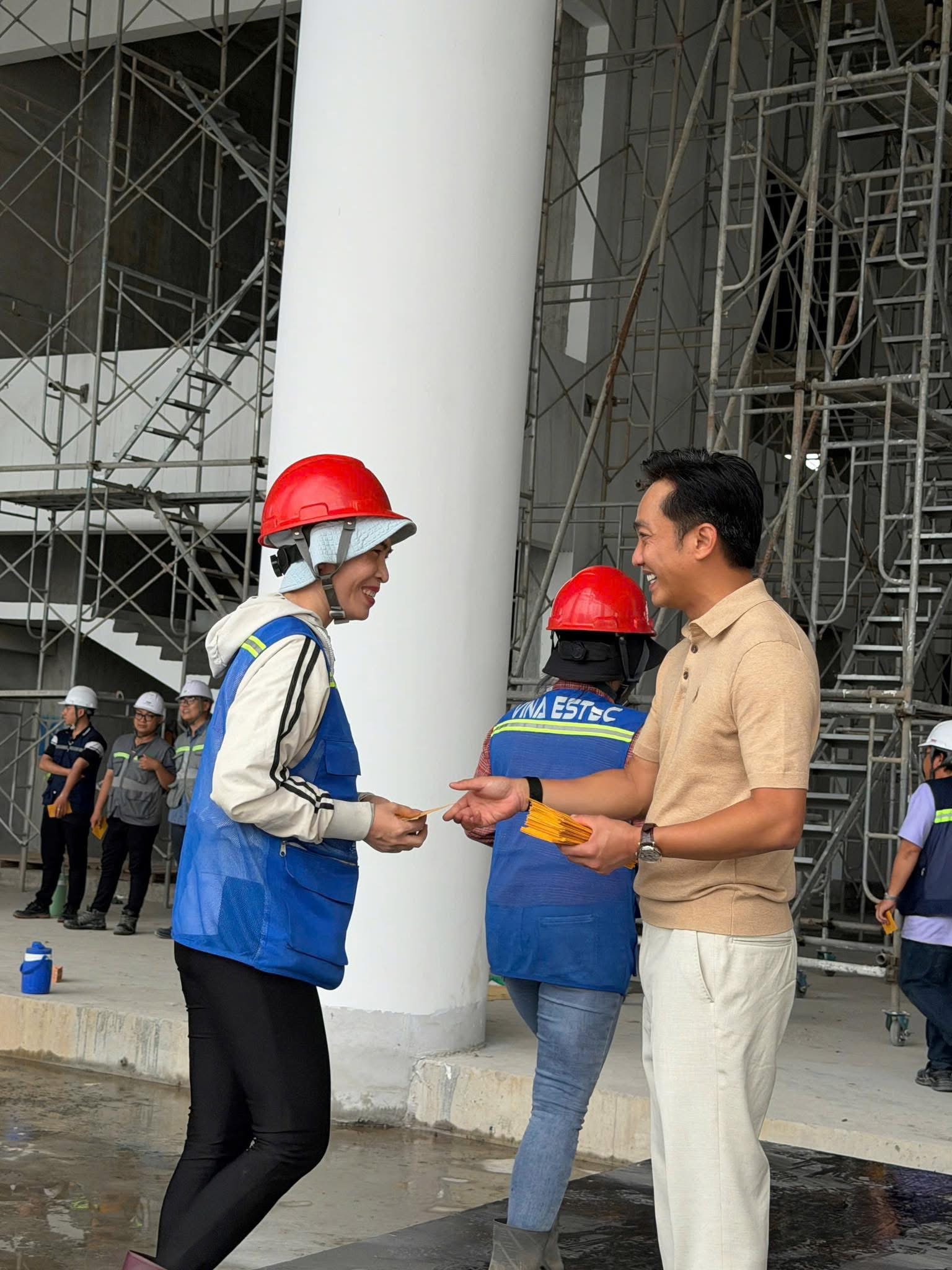 img4616-177080622699183527061-1770808563429-17708085637451268449668 CEO Cường Đô La làm một điều đặc biệt trước thềm Tết Nguyên đán - Ảnh 3.