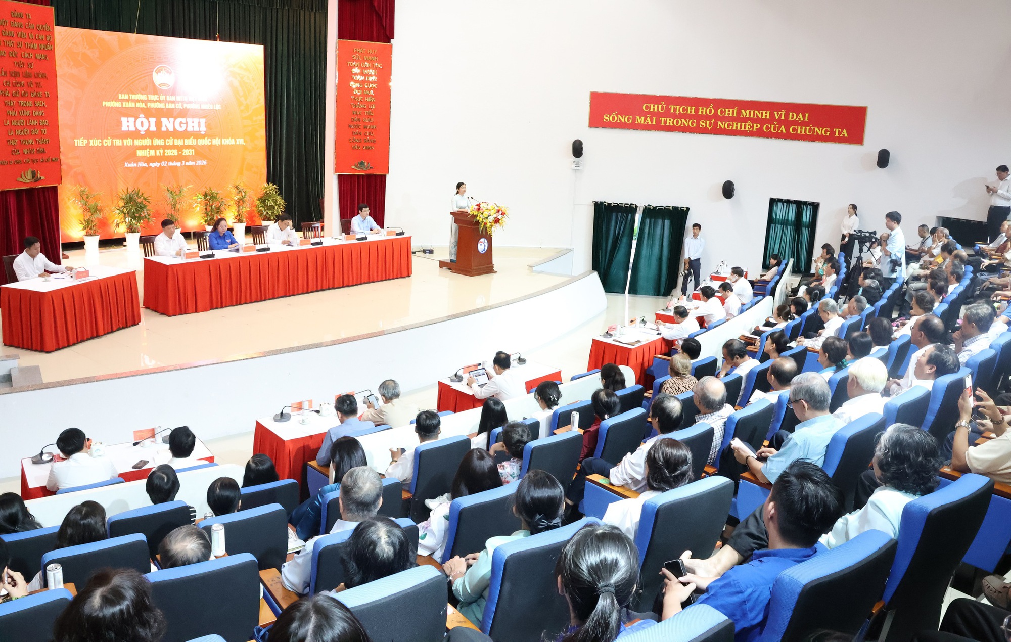 img3454-177241637146375660348-1772431385055-1772431385389223398161 Gặp Bí thư Thành ủy TPHCM, cử tri khen vụ công viên Lý Thái Tổ, đất "vàng" bỏ trống thành công viên - Ảnh 2.