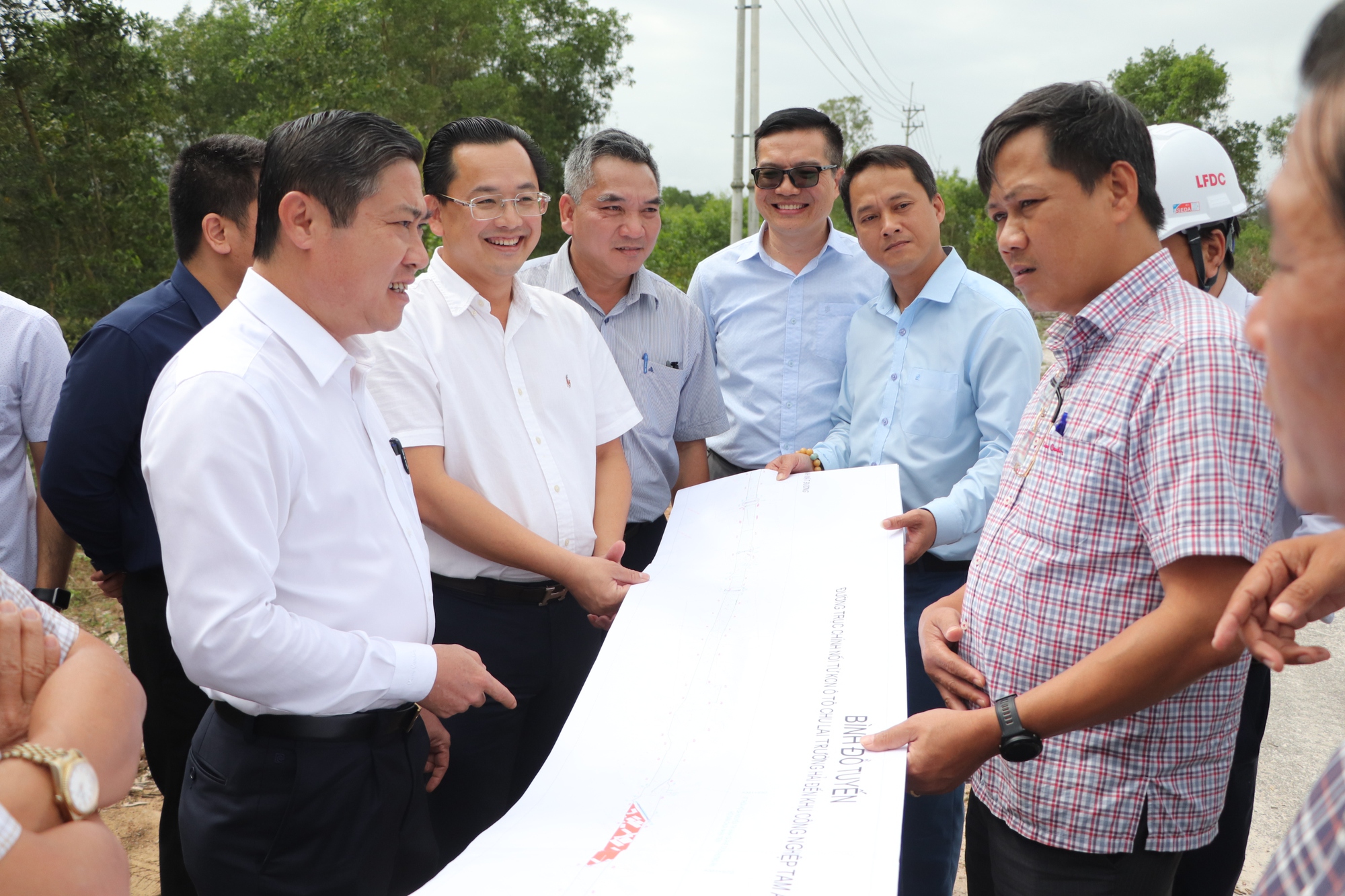Lãnh đạo Đà Nẵng kiểm tra khởi công dự án 4 . 152 Tỉ đồng KCN Tam Anh - Ảnh 1. Lãnh đạo Đà Nẵng kiểm tra khởi công dự án 4 . 152 Tỉ đồng KCN Tam Anh - Ảnh 1.