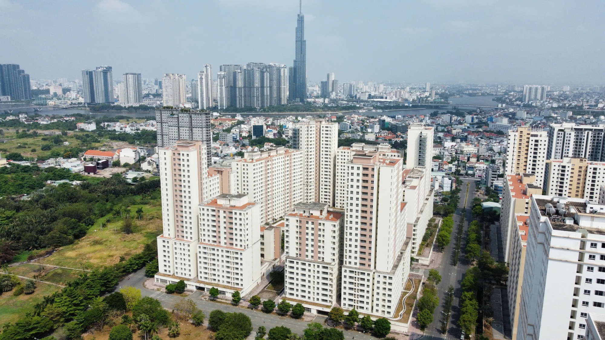 Đấu giá 3 . 790 Căn hộ tái định cư Thủ Thiêm: Hành trình hồi sinh đất vàng 2026 - Ảnh 1. Đấu giá 3 . 790 Căn hộ tái định cư Thủ Thiêm: Hành trình hồi sinh đất vàng 2026 - Ảnh 1.