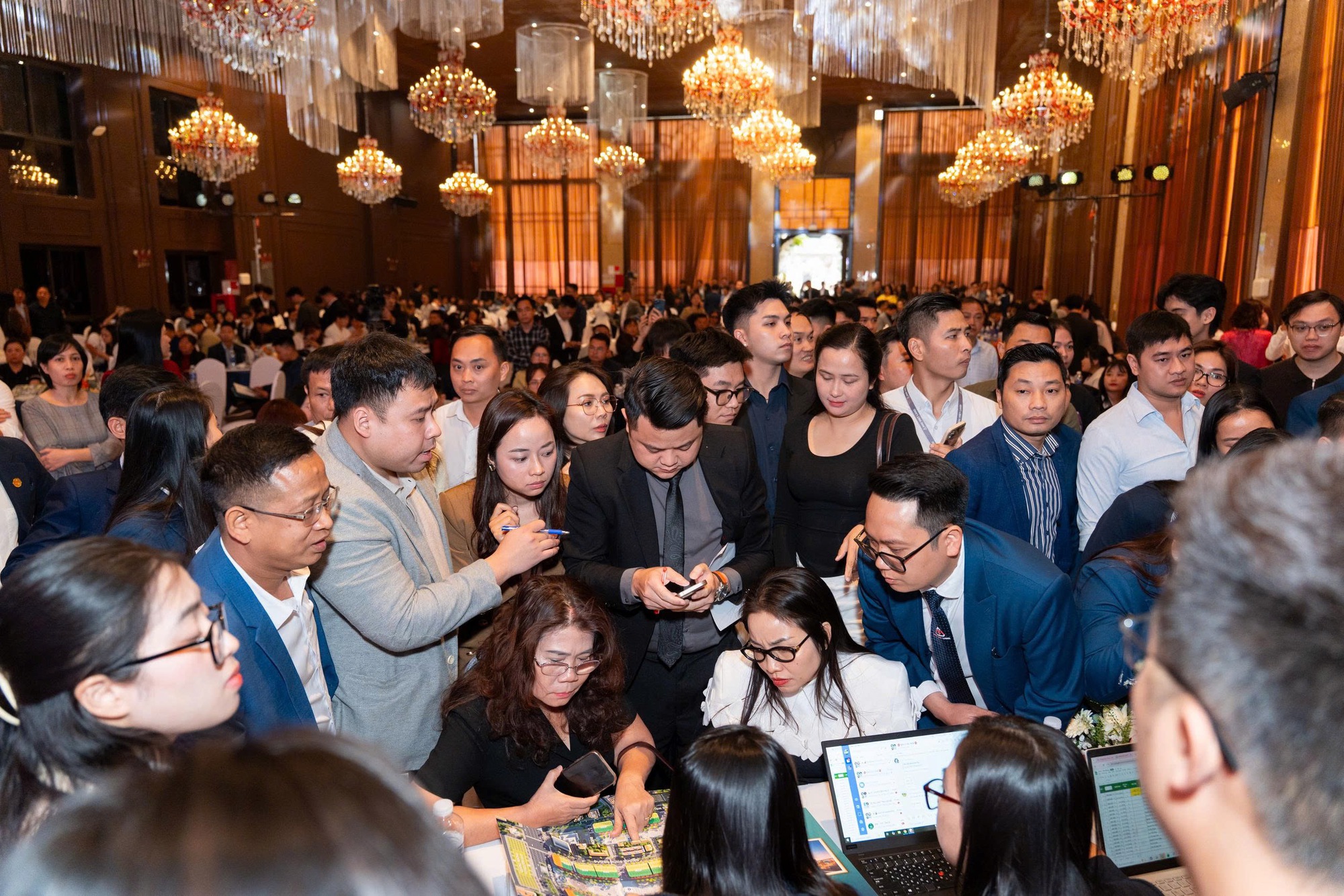 Taseco Land mở bán bất động sản quảng trường tại Thái Nguyên, tạo đà cho kế hoạch tăng trưởng 2026- Ảnh 2. Taseco Land mở bán bất động sản quảng trường tại Thái Nguyên, tạo đà cho kế hoạch tăng trưởng 2026- Ảnh 2.