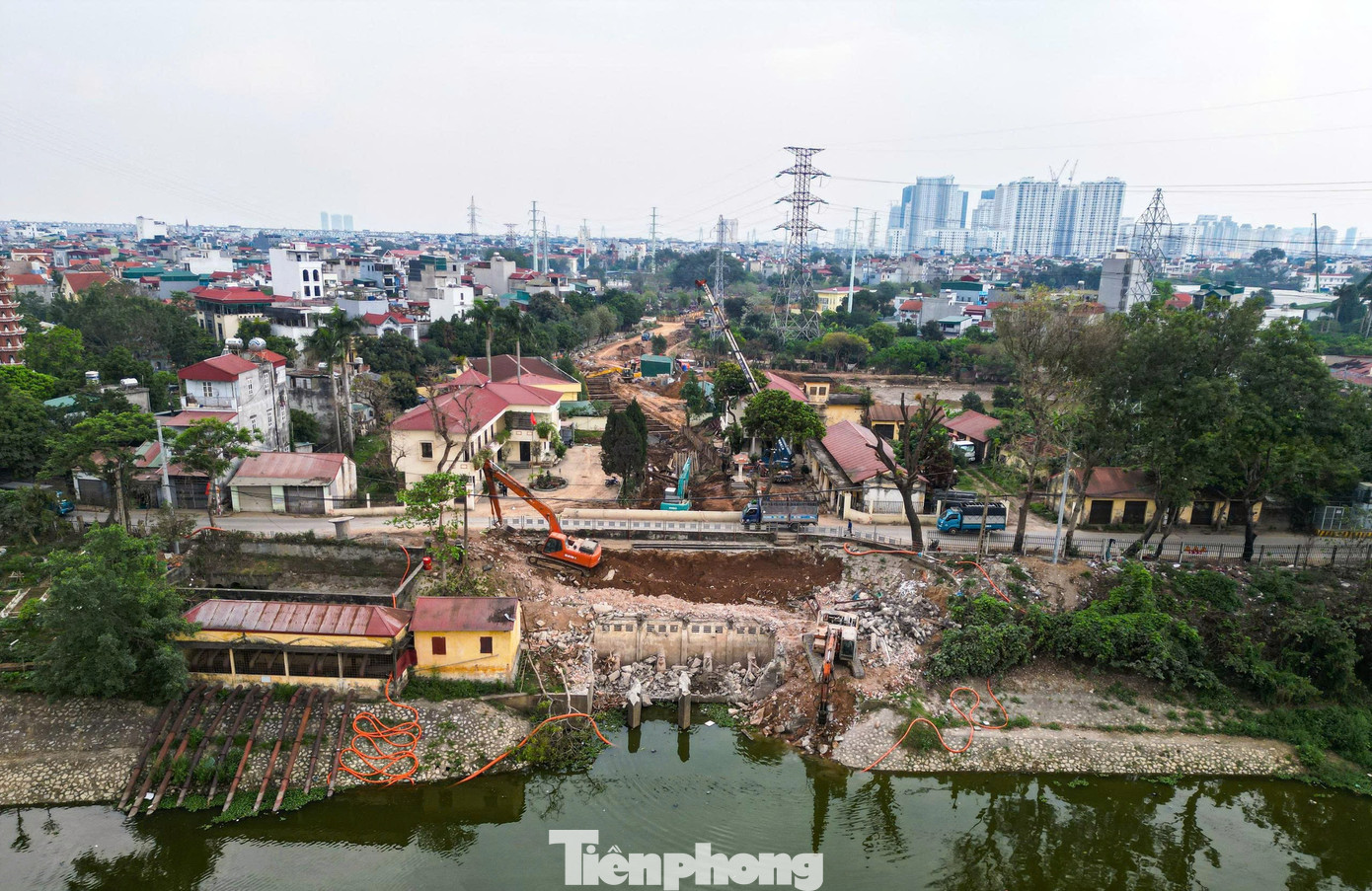 tp-t7-1773636371320-17736363714801135467484 Toàn cảnh đại công trường 920 tỷ giải cứu ngập úng phía Tây Bắc Thủ đô - Ảnh 10.